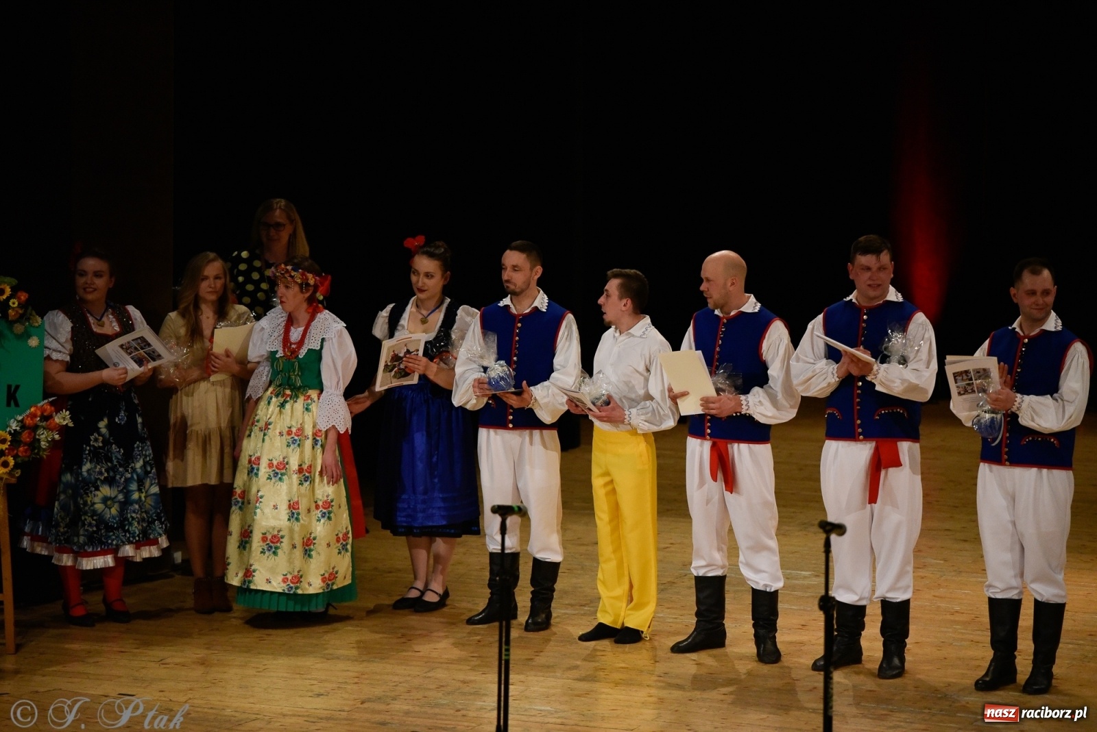 Zdjęcie w galerii na portalu naszraciborz.pl: Łężczok wytańczył ponad 10 tys. dla małej Sophie wiadomości z regionu