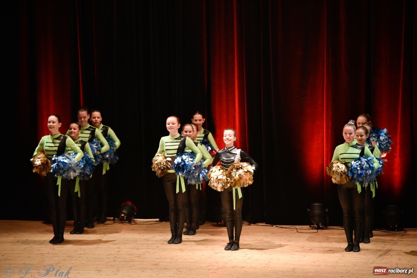 Zdjęcie w galerii na portalu naszraciborz.pl: Łężczok wytańczył ponad 10 tys. dla małej Sophie wiadomości z regionu