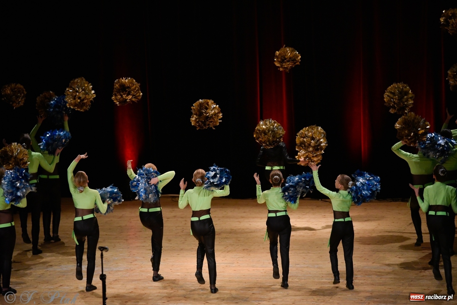 Zdjęcie w galerii na portalu naszraciborz.pl: Łężczok wytańczył ponad 10 tys. dla małej Sophie wiadomości z regionu