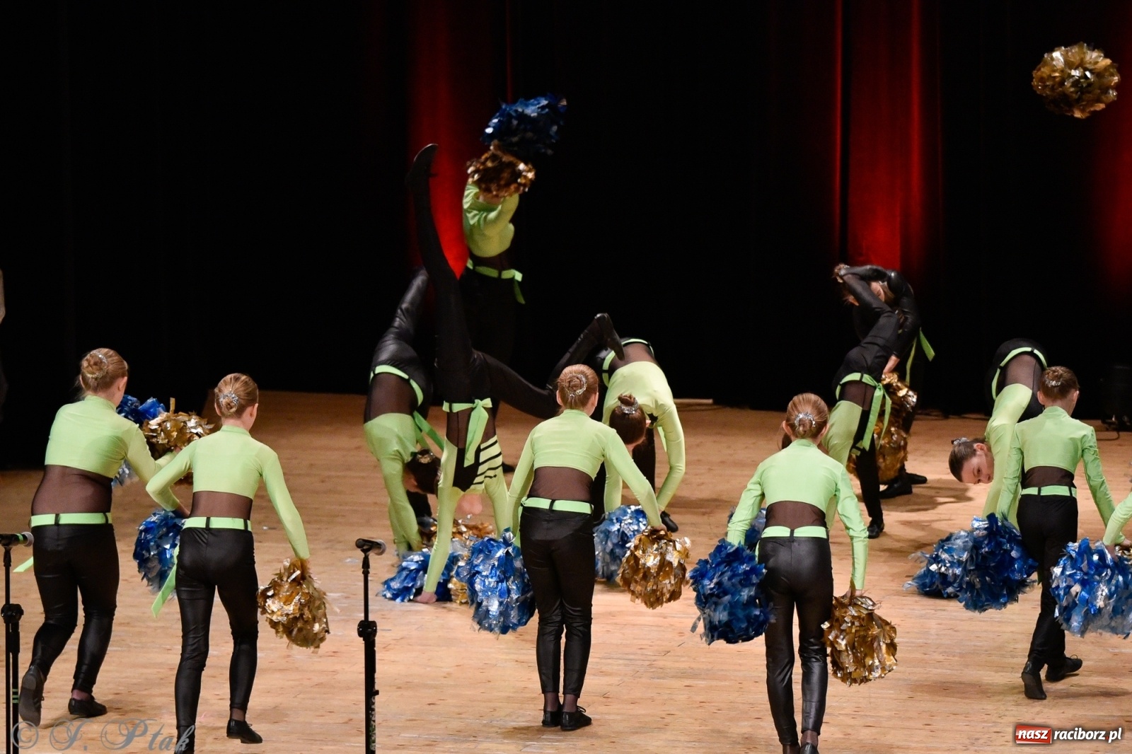 Zdjęcie w galerii na portalu naszraciborz.pl: Łężczok wytańczył ponad 10 tys. dla małej Sophie wiadomości z regionu