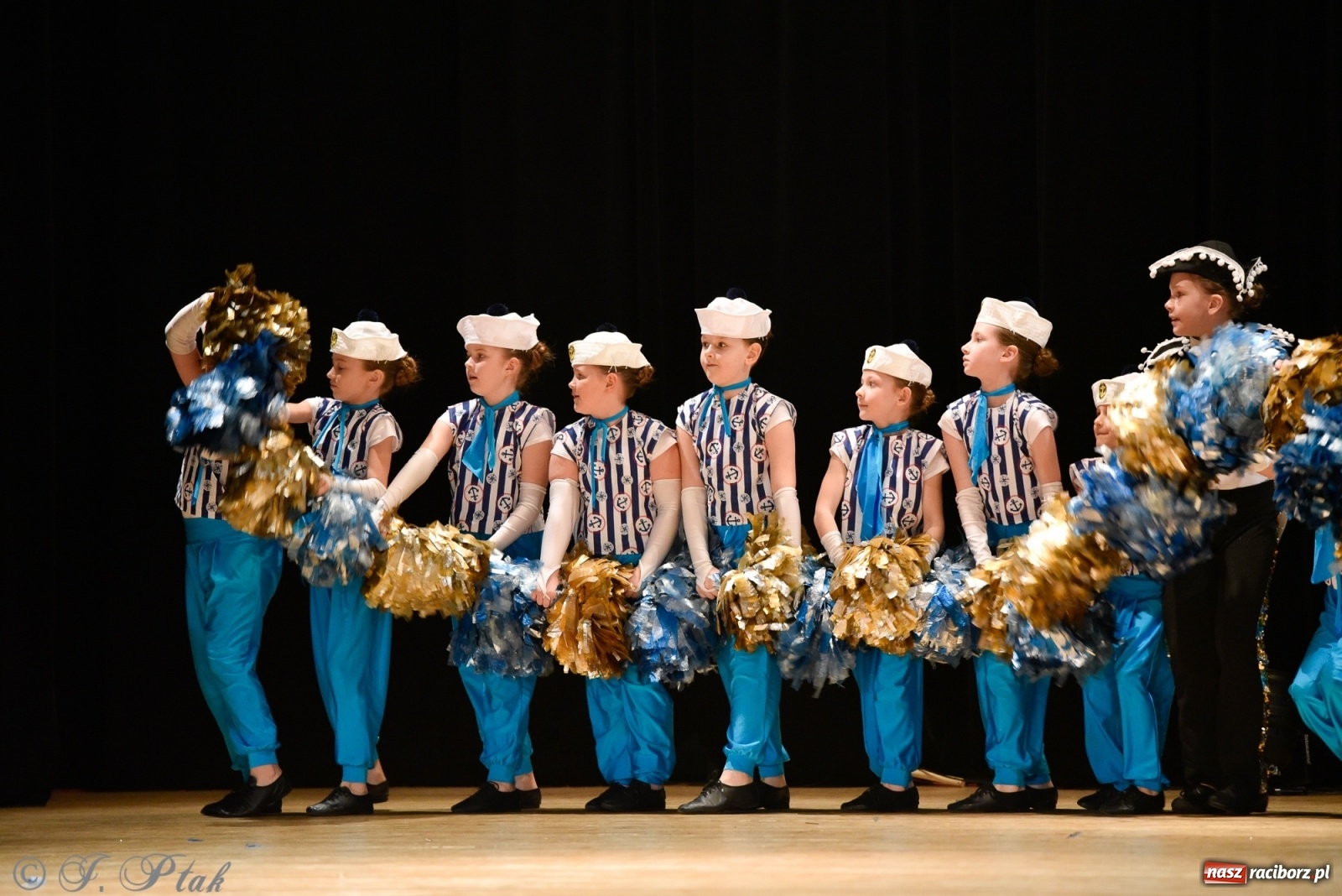 Zdjęcie w galerii na portalu naszraciborz.pl: Łężczok wytańczył ponad 10 tys. dla małej Sophie wiadomości z regionu