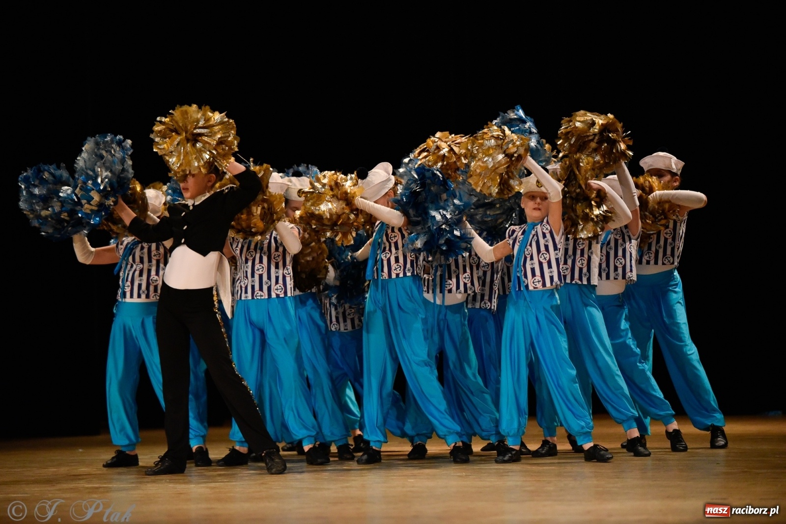 Zdjęcie w galerii na portalu naszraciborz.pl: Łężczok wytańczył ponad 10 tys. dla małej Sophie wiadomości z regionu