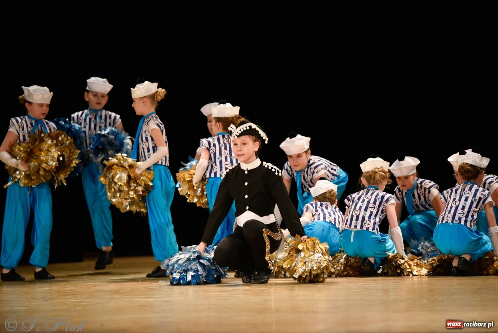 Zdjęcie w galerii na portalu naszraciborz.pl: Łężczok wytańczył ponad 10 tys. dla małej Sophie wiadomości z regionu