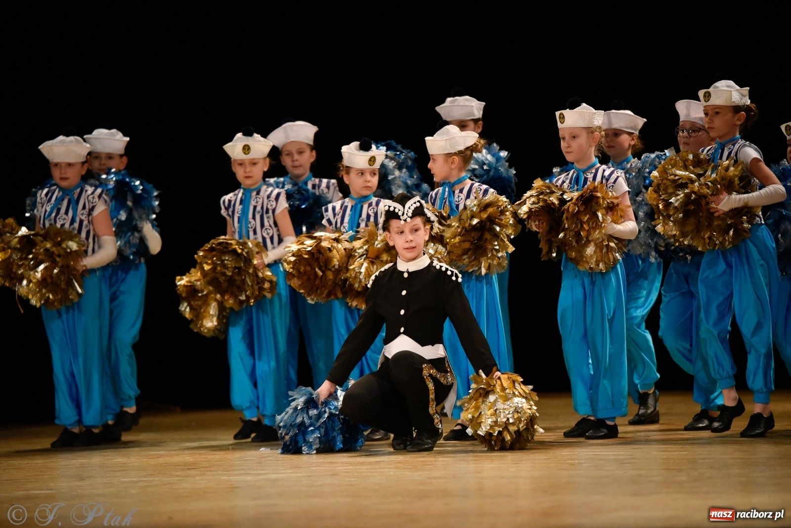 Zdjęcie w galerii na portalu naszraciborz.pl: Łężczok wytańczył ponad 10 tys. dla małej Sophie wiadomości z regionu