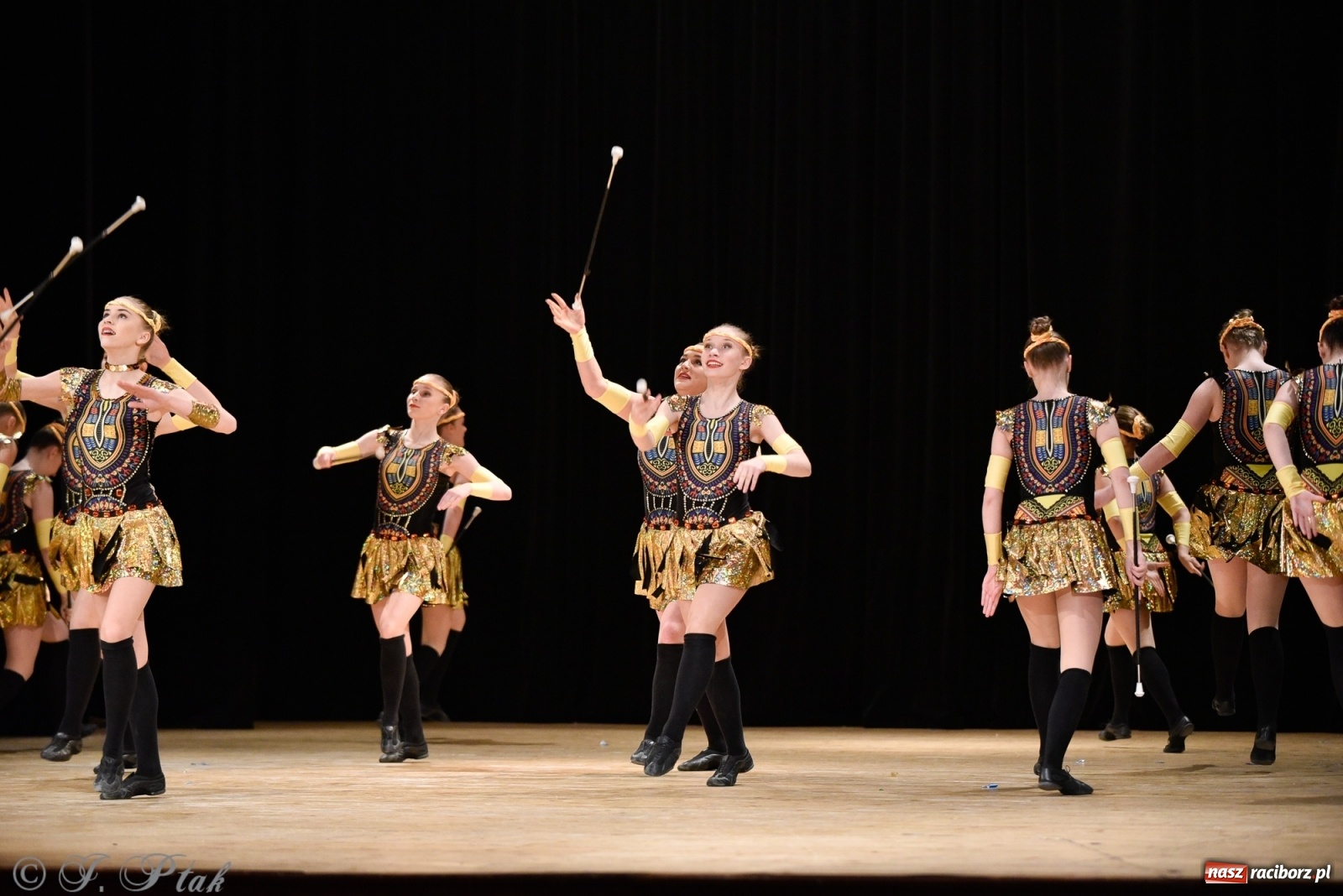 Zdjęcie w galerii na portalu naszraciborz.pl: Łężczok wytańczył ponad 10 tys. dla małej Sophie wiadomości z regionu