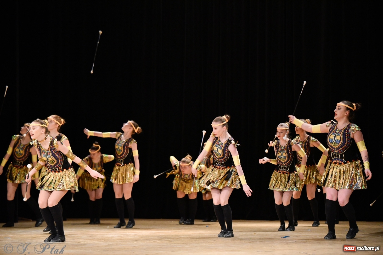 Zdjęcie w galerii na portalu naszraciborz.pl: Łężczok wytańczył ponad 10 tys. dla małej Sophie wiadomości z regionu