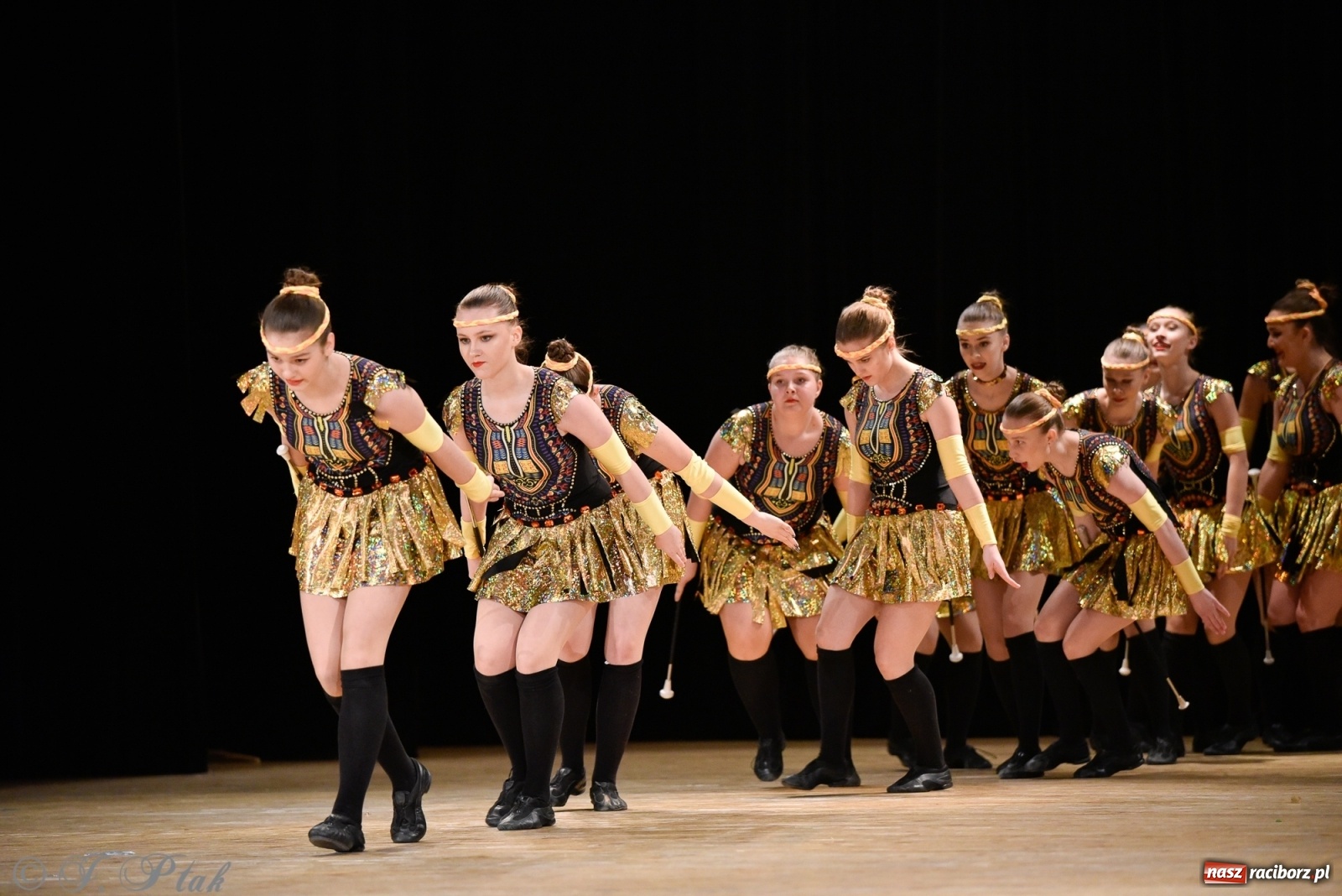 Zdjęcie w galerii na portalu naszraciborz.pl: Łężczok wytańczył ponad 10 tys. dla małej Sophie wiadomości z regionu