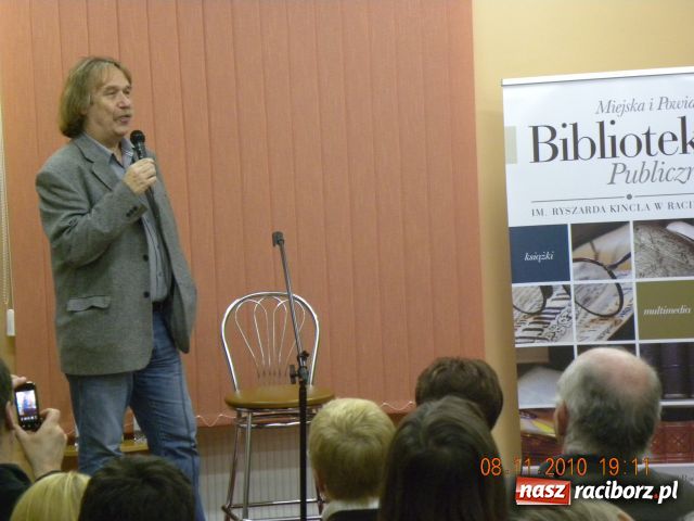 Zdjęcie w galerii na portalu naszraciborz.pl: Nohavicę wyśpiewa Łanuszka wiadomości z regionu