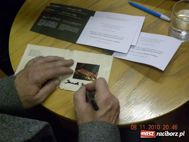 Zdjęcie w galerii na portalu naszraciborz.pl: Nohavicę wyśpiewa Łanuszka wiadomości z regionu