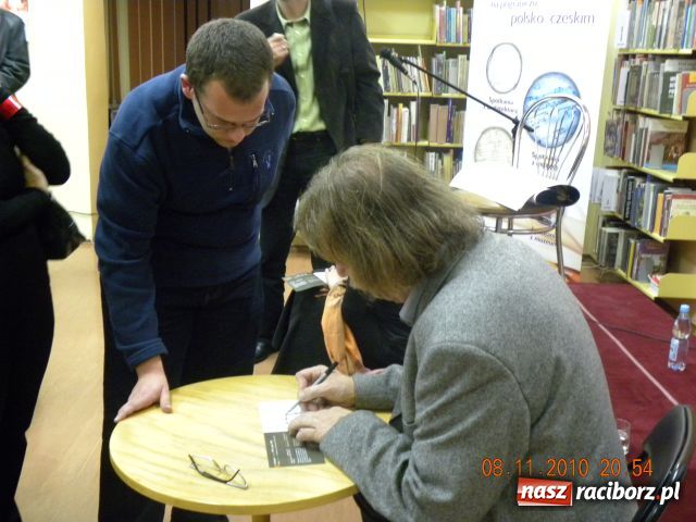 Zdjęcie w galerii na portalu naszraciborz.pl: Nohavicę wyśpiewa Łanuszka wiadomości z regionu