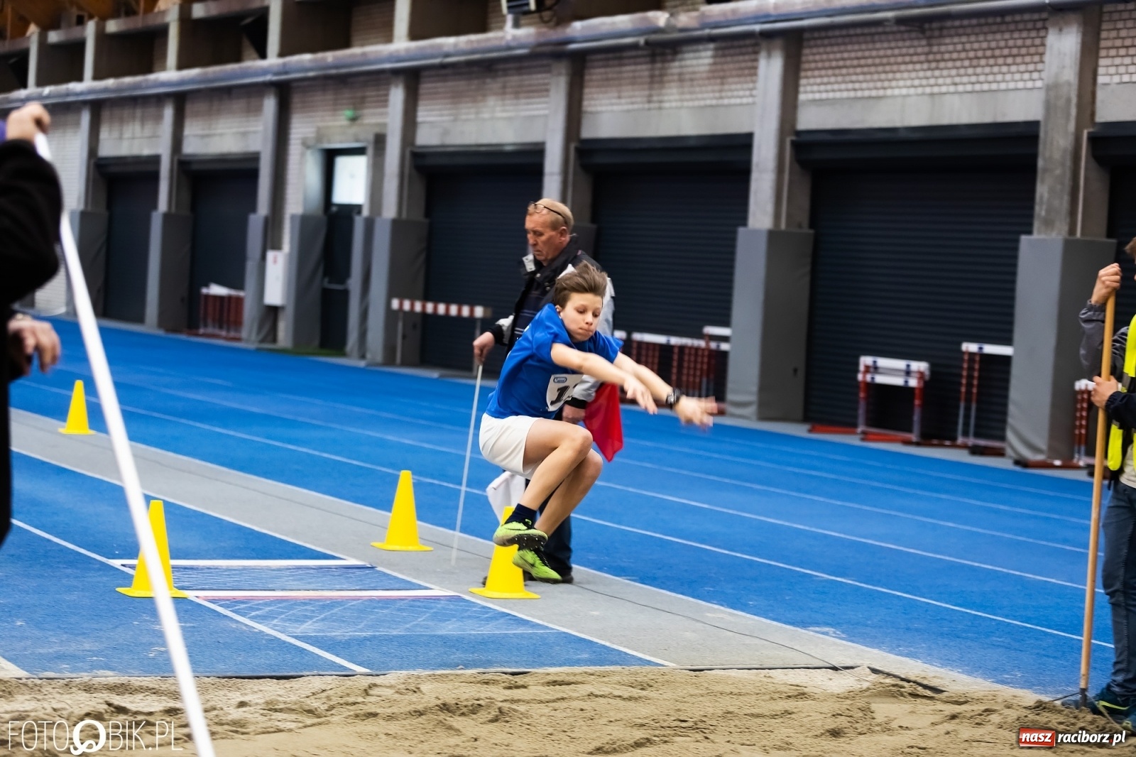 Zdjęcie w galerii na portalu naszraciborz.pl: Królowa sportu w Raciborzu. Halowe Mistrzostwa Śląska w hali ZSOMS [FOTO i WIDEO] wiadomości z regionu
