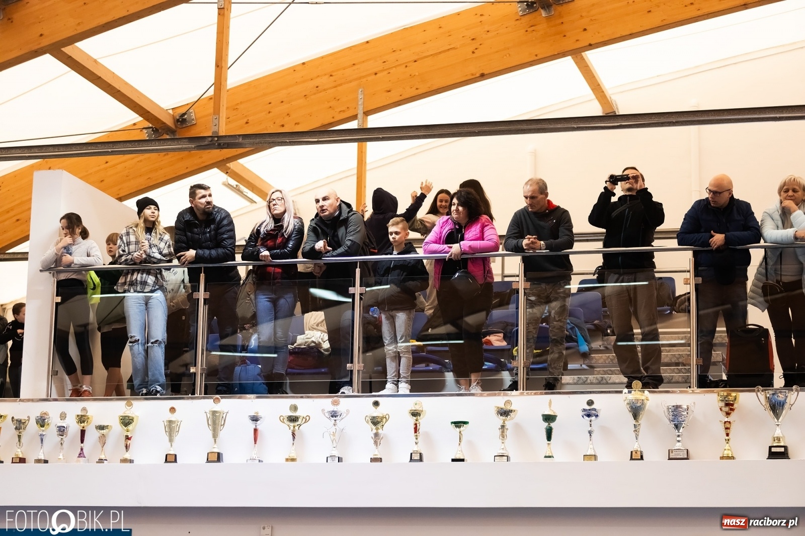 Zdjęcie w galerii na portalu naszraciborz.pl: Królowa sportu w Raciborzu. Halowe Mistrzostwa Śląska w hali ZSOMS [FOTO i WIDEO] wiadomości z regionu