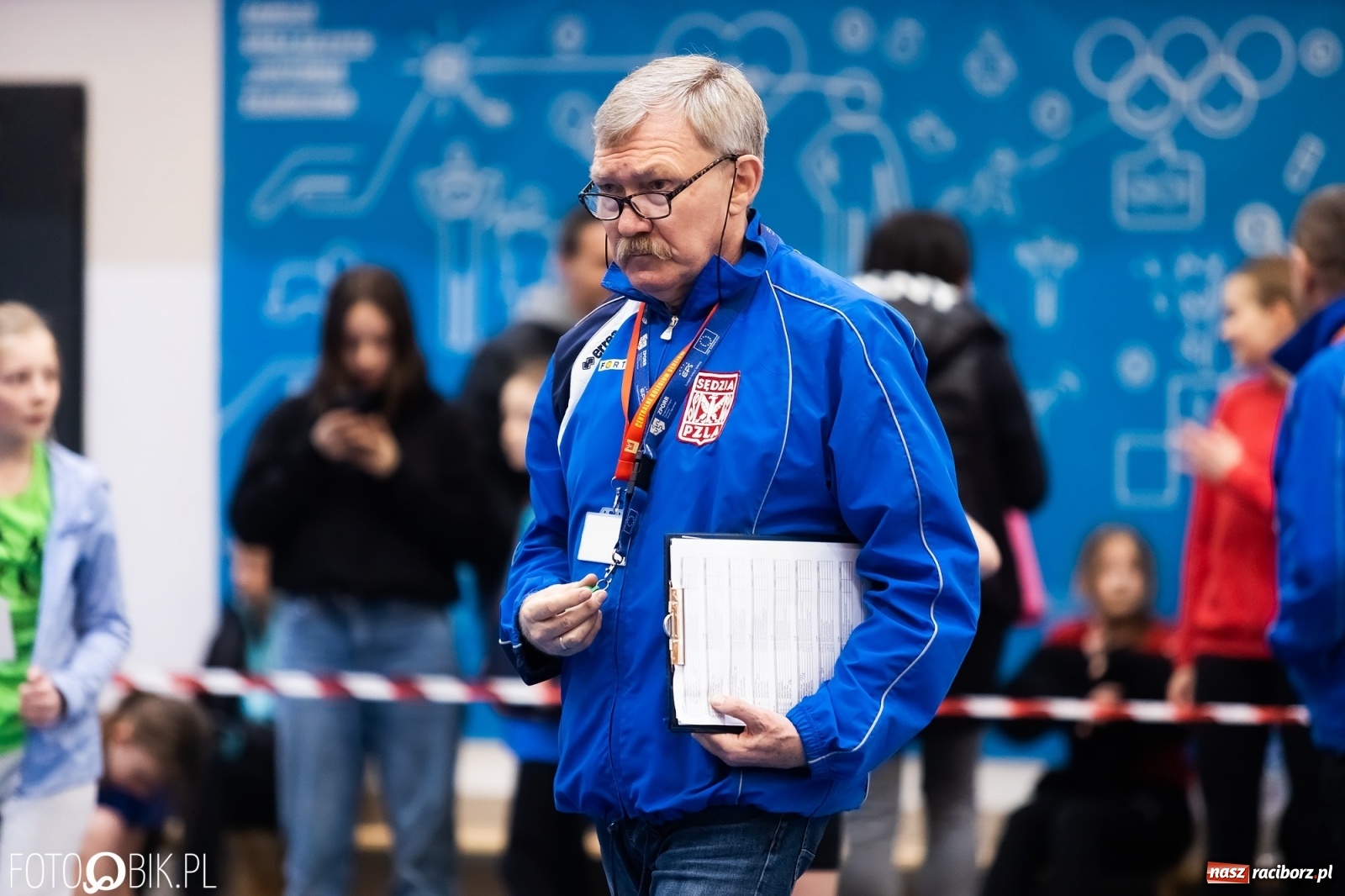 Zdjęcie w galerii na portalu naszraciborz.pl: Królowa sportu w Raciborzu. Halowe Mistrzostwa Śląska w hali ZSOMS [FOTO i WIDEO] wiadomości z regionu