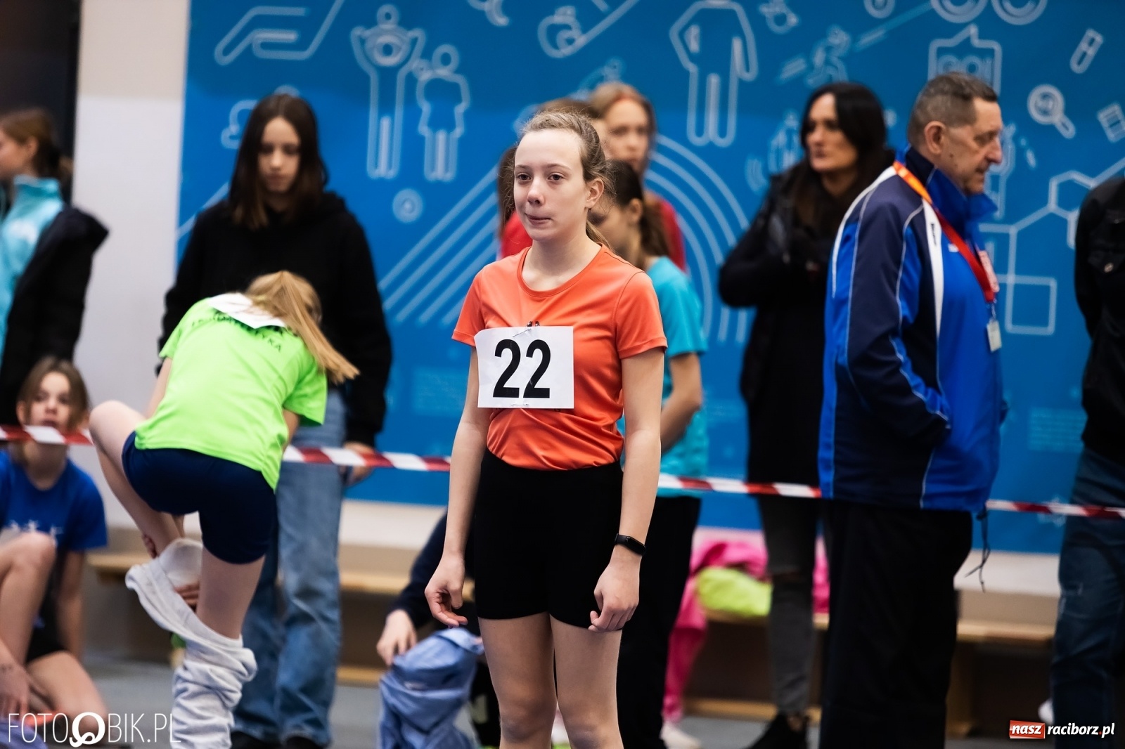 Zdjęcie w galerii na portalu naszraciborz.pl: Królowa sportu w Raciborzu. Halowe Mistrzostwa Śląska w hali ZSOMS [FOTO i WIDEO] wiadomości z regionu