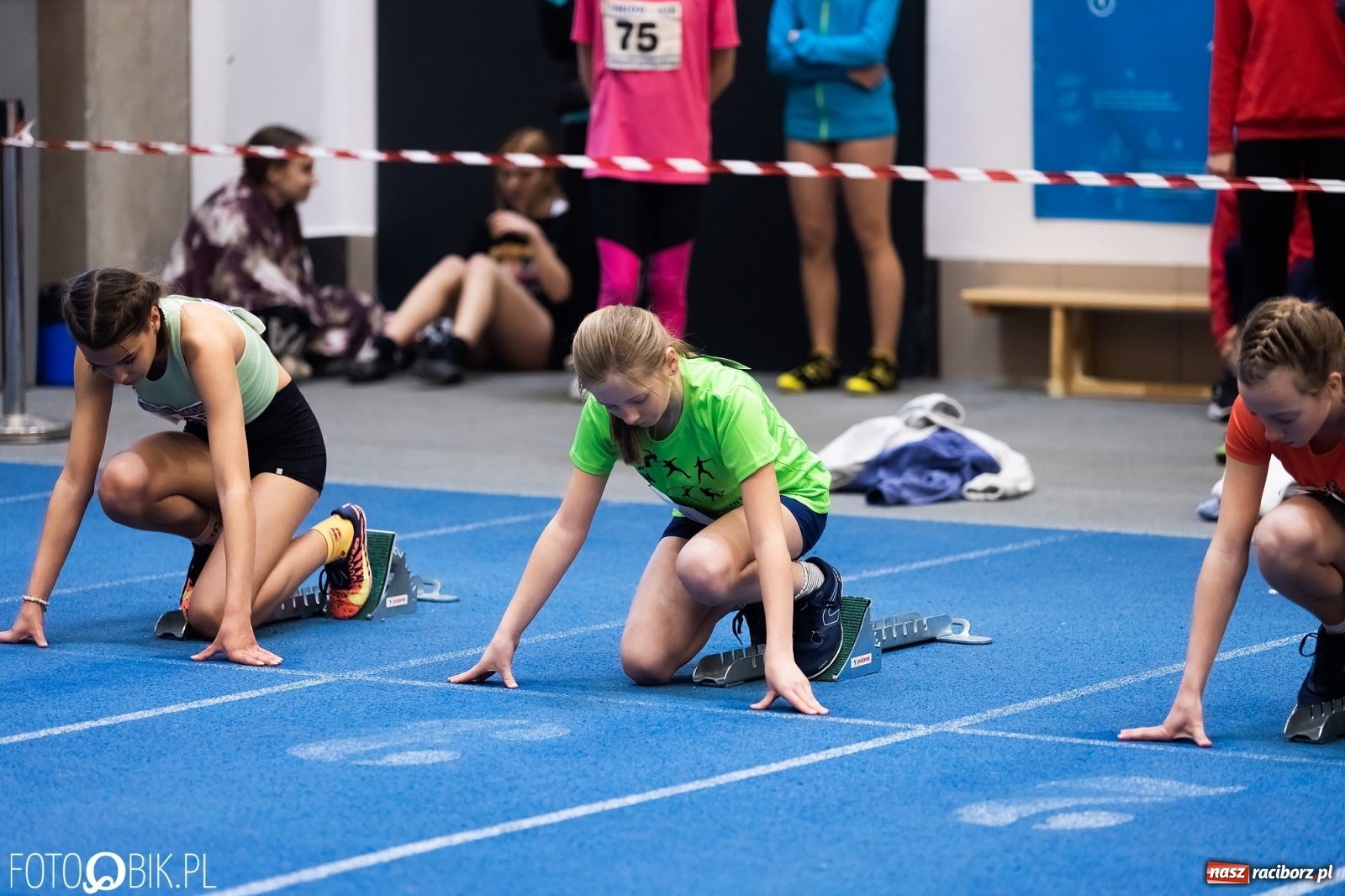 Zdjęcie w galerii na portalu naszraciborz.pl: Królowa sportu w Raciborzu. Halowe Mistrzostwa Śląska w hali ZSOMS [FOTO i WIDEO] wiadomości z regionu