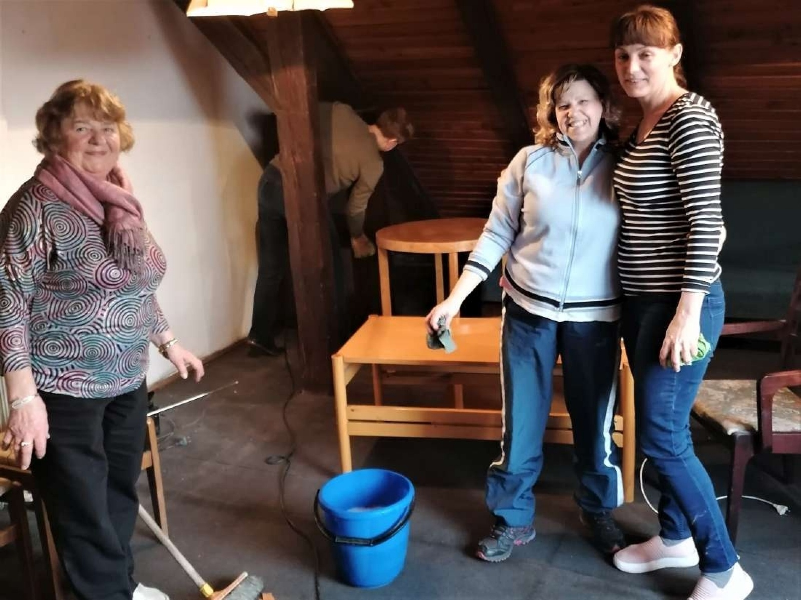 Zdjęcie w galerii na portalu naszraciborz.pl: Błękitne Anioły z Łubowic pomagają Ukrainie wiadomości z regionu