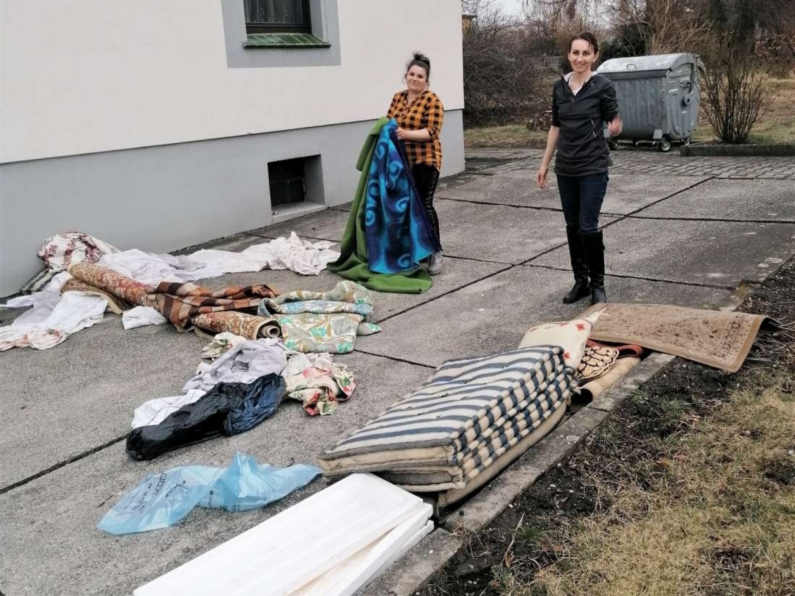 Zdjęcie w galerii na portalu naszraciborz.pl: Błękitne Anioły z Łubowic pomagają Ukrainie wiadomości z regionu