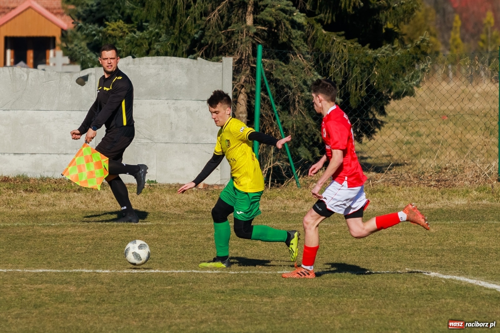 Zdjęcie w galerii na portalu naszraciborz.pl: Krzanowice zdeklasowały rezerwy Jastrzębia [FOTO] wiadomości z regionu