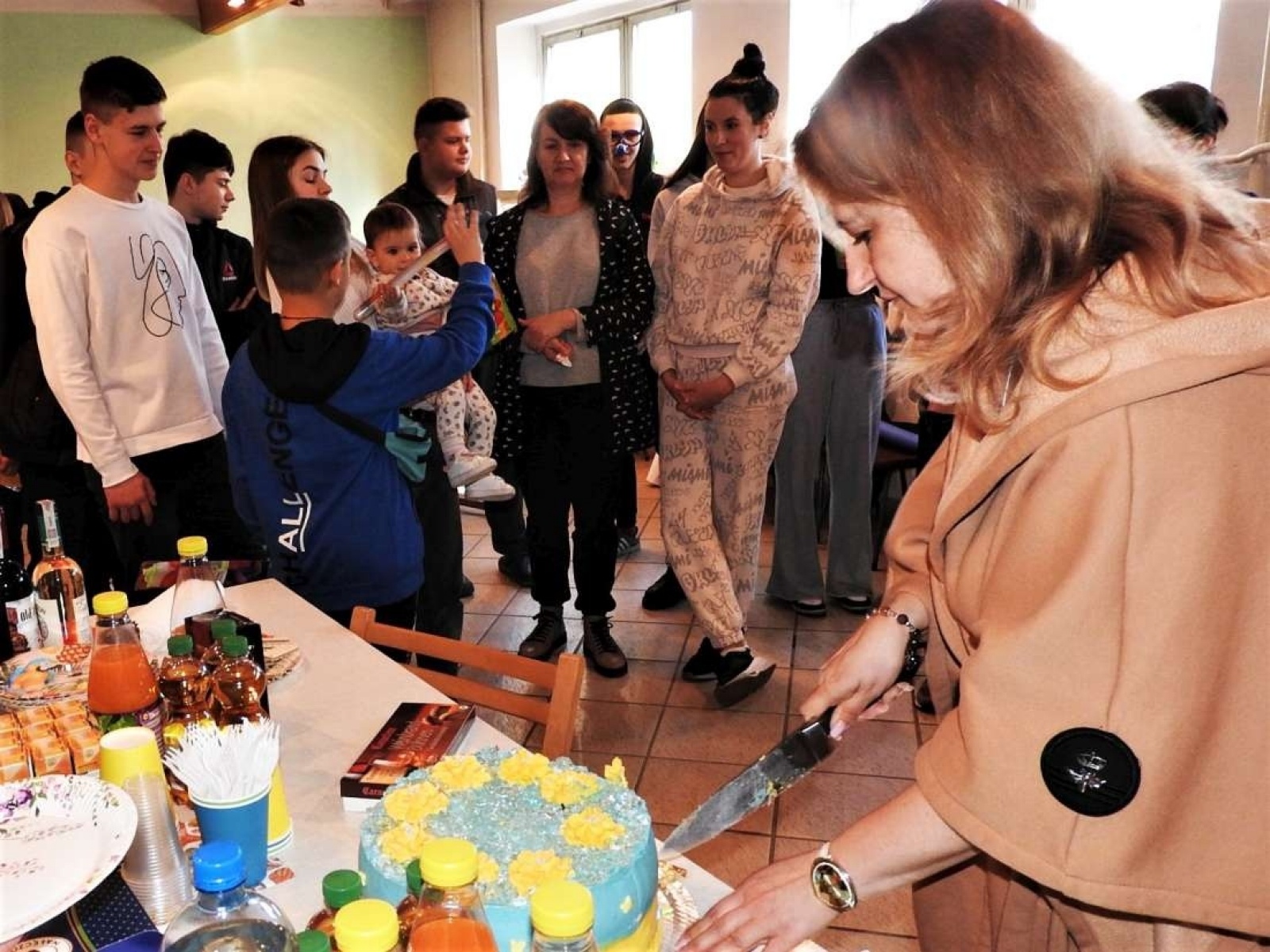 Zdjęcie w galerii na portalu naszraciborz.pl: Przy kawie i ciastku z Ukraińcami na łubowickiej plebanii wiadomości z regionu