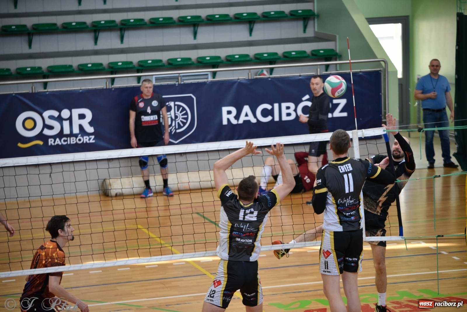 Zdjęcie w galerii na portalu naszraciborz.pl: Siatkarska niedziela z RLPS [FOTO] wiadomości z regionu
