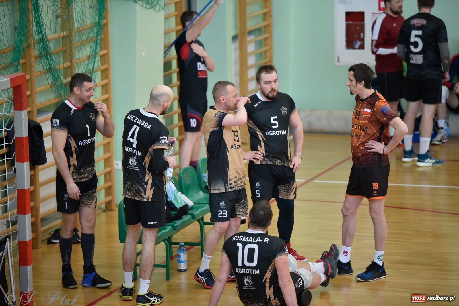 Zdjęcie w galerii na portalu naszraciborz.pl: Siatkarska niedziela z RLPS [FOTO] wiadomości z regionu