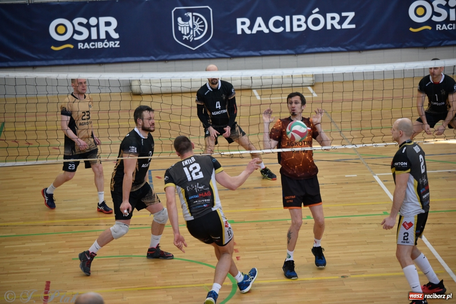 Zdjęcie w galerii na portalu naszraciborz.pl: Siatkarska niedziela z RLPS [FOTO] wiadomości z regionu