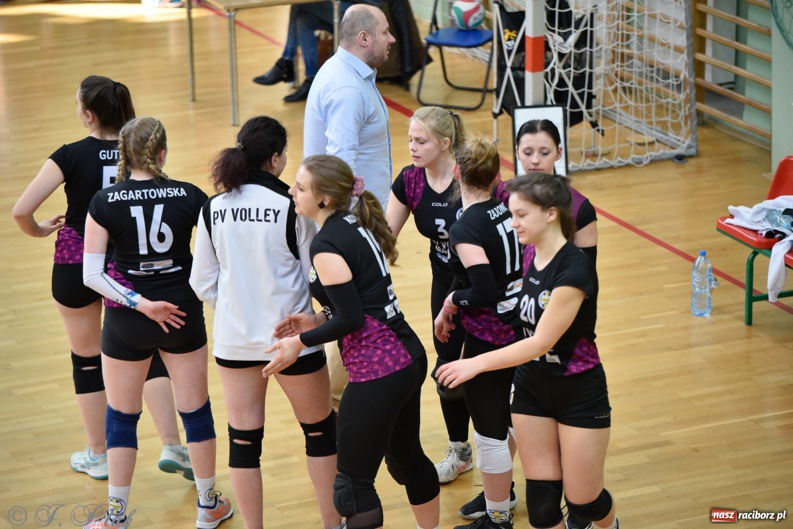 Zdjęcie w galerii na portalu naszraciborz.pl: Siatkarska niedziela z RLPS [FOTO] wiadomości z regionu