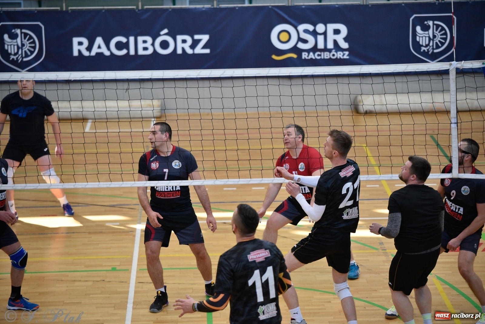 Zdjęcie w galerii na portalu naszraciborz.pl: Siatkarska niedziela z RLPS [FOTO] wiadomości z regionu