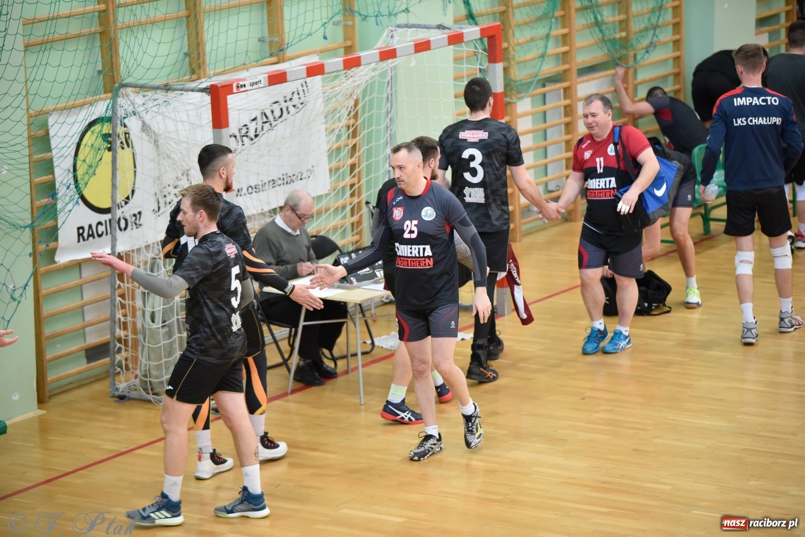 Zdjęcie w galerii na portalu naszraciborz.pl: Siatkarska niedziela z RLPS [FOTO] wiadomości z regionu
