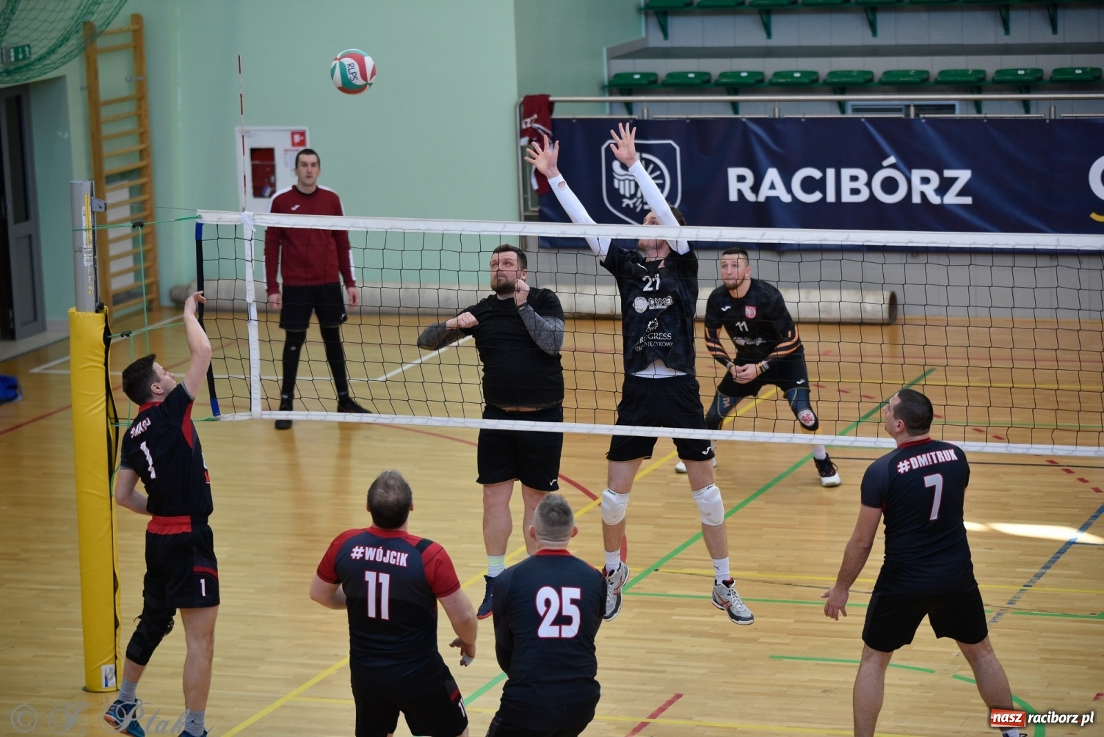 Zdjęcie w galerii na portalu naszraciborz.pl: Siatkarska niedziela z RLPS [FOTO] wiadomości z regionu