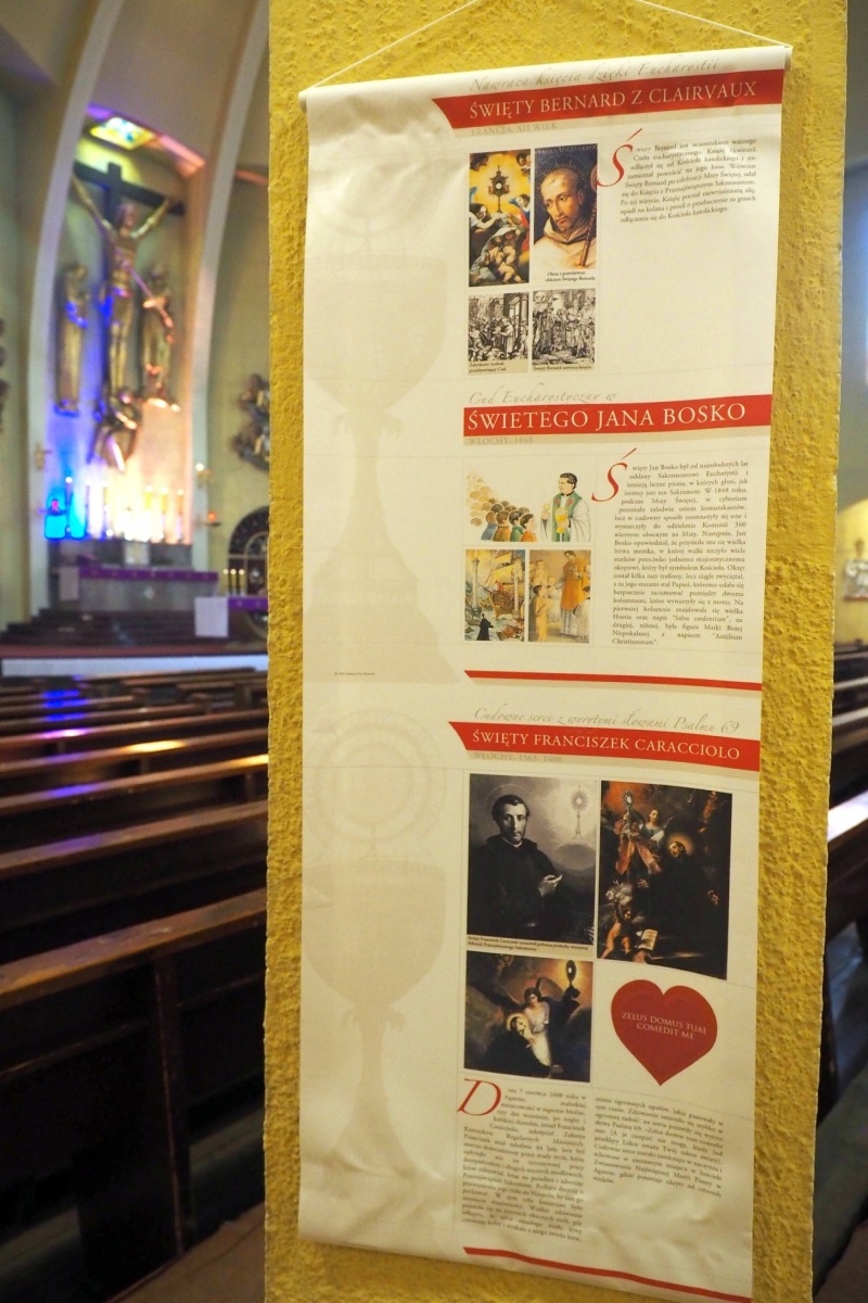 Zdjęcie w galerii na portalu naszraciborz.pl: Wystawa o cudach i rocznica wieczystej adoracji wiadomości z regionu