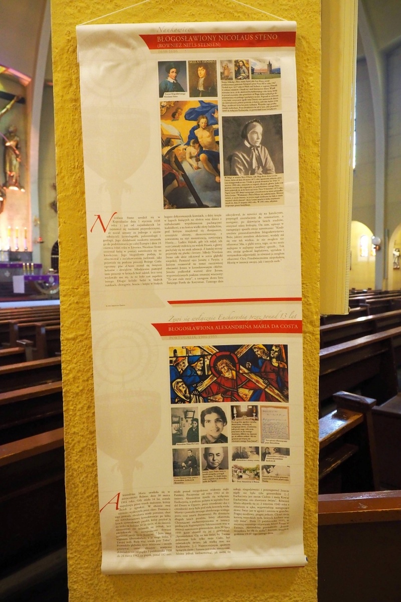 Zdjęcie w galerii na portalu naszraciborz.pl: Wystawa o cudach i rocznica wieczystej adoracji wiadomości z regionu