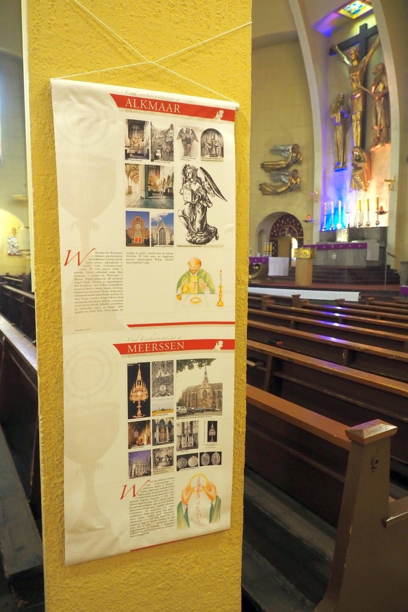 Zdjęcie w galerii na portalu naszraciborz.pl: Wystawa o cudach i rocznica wieczystej adoracji wiadomości z regionu