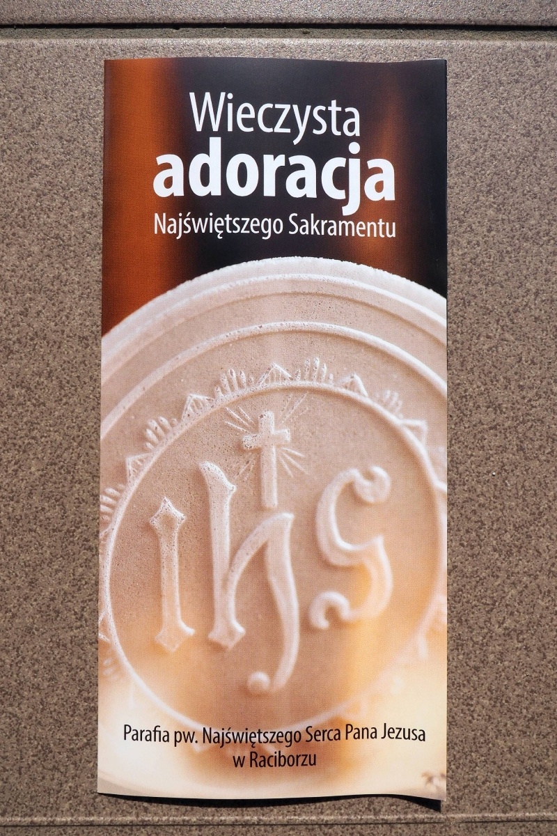 Zdjęcie w galerii na portalu naszraciborz.pl: Wystawa o cudach i rocznica wieczystej adoracji wiadomości z regionu