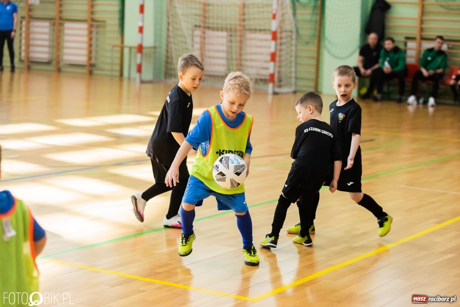 Zdjęcie w galerii na portalu naszraciborz.pl: Ślązak Cup w Arenie Rafako. Rywalizacja rocznika 2016 [FOTO] wiadomości z regionu