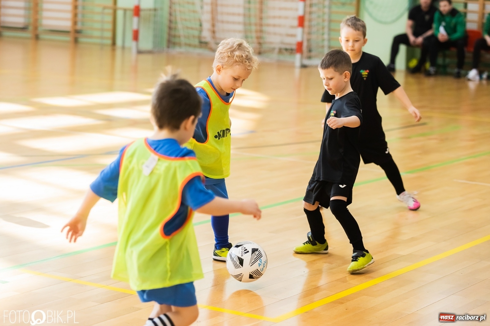 Zdjęcie w galerii na portalu naszraciborz.pl: Ślązak Cup w Arenie Rafako. Rywalizacja rocznika 2016 [FOTO] wiadomości z regionu