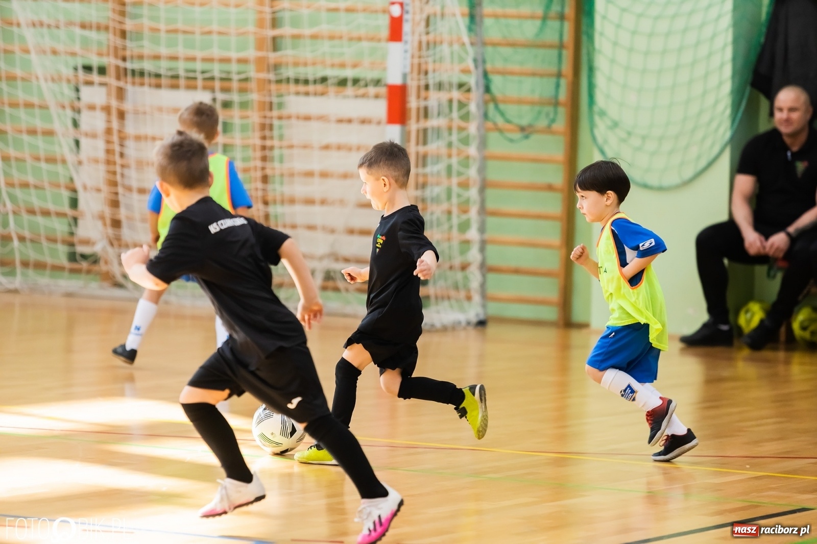 Zdjęcie w galerii na portalu naszraciborz.pl: Ślązak Cup w Arenie Rafako. Rywalizacja rocznika 2016 [FOTO] wiadomości z regionu