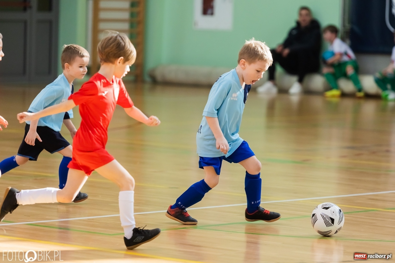Zdjęcie w galerii na portalu naszraciborz.pl: Ślązak Cup w Arenie Rafako. Rywalizacja rocznika 2016 [FOTO] wiadomości z regionu