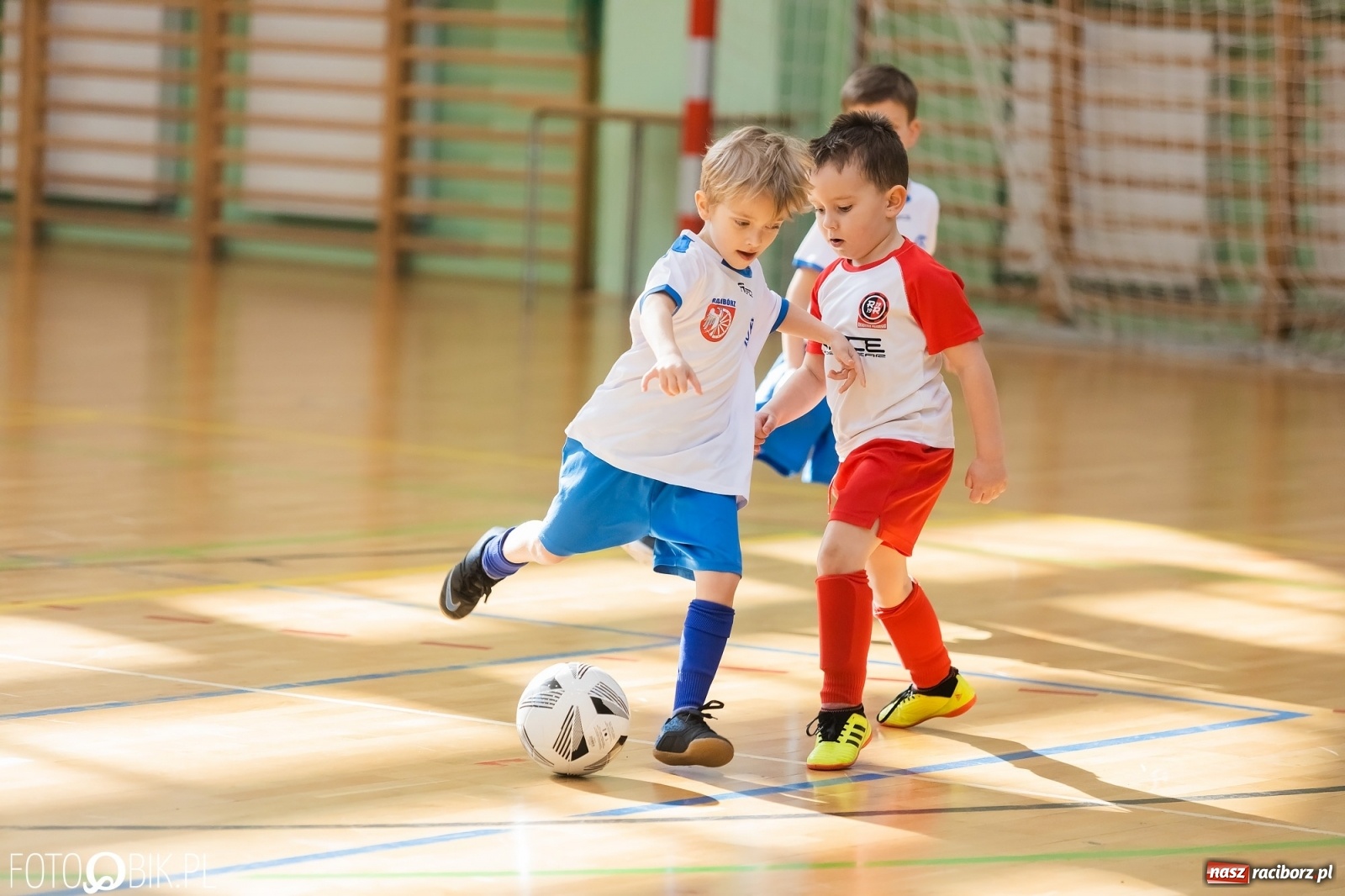 Zdjęcie w galerii na portalu naszraciborz.pl: Ślązak Cup w Arenie Rafako. Rywalizacja rocznika 2016 [FOTO] wiadomości z regionu