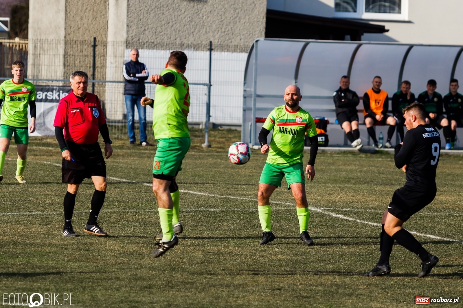 Zdjęcie w galerii na portalu naszraciborz.pl: Starcie Dawida z Goliatem przy Urbana [FOTO] wiadomości z regionu