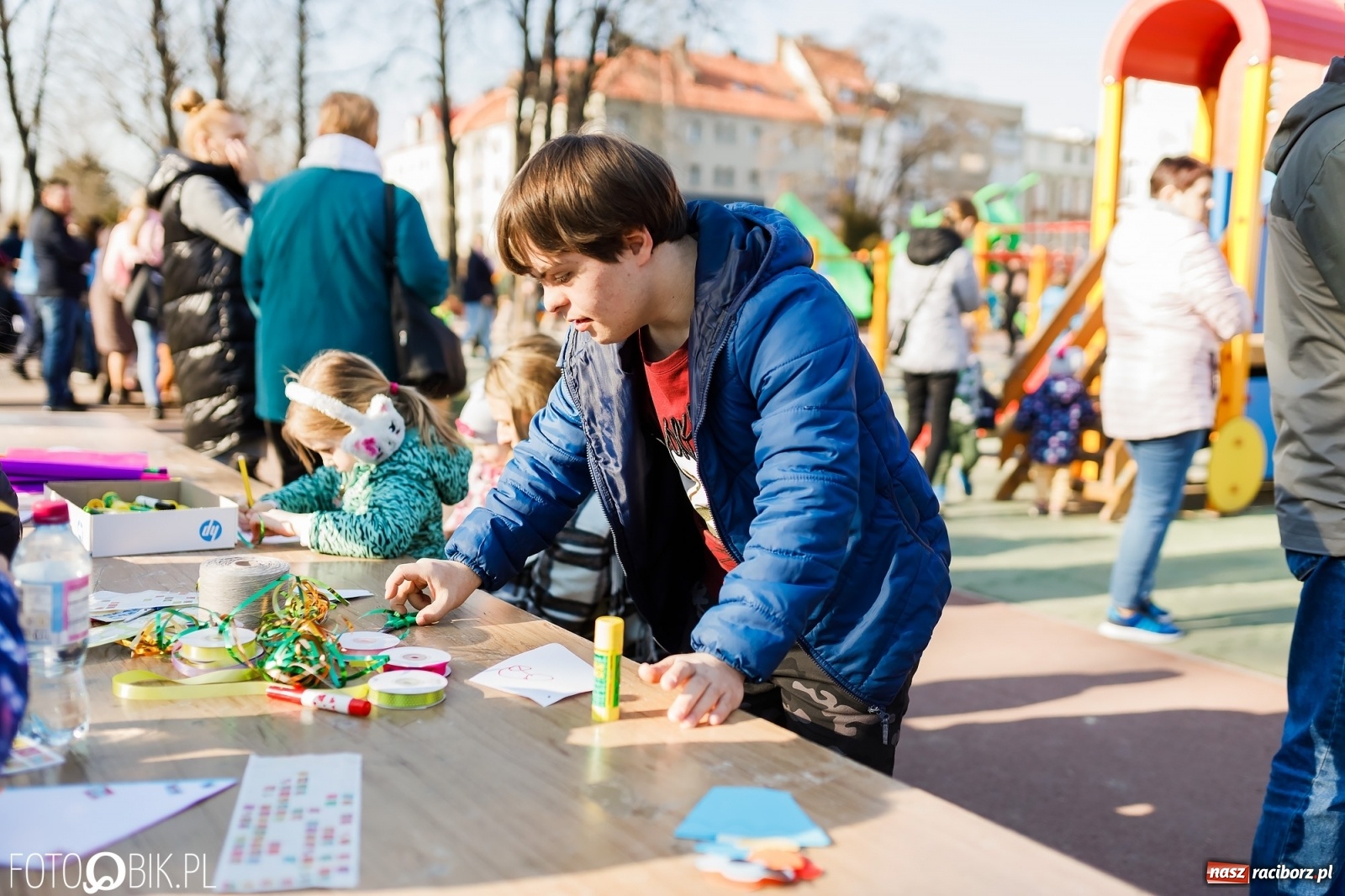 Zdjęcie w galerii na portalu naszraciborz.pl: Powitanie wiosny w Ogródku Jordanowskim [FOTO i WIDEO] wiadomości z regionu
