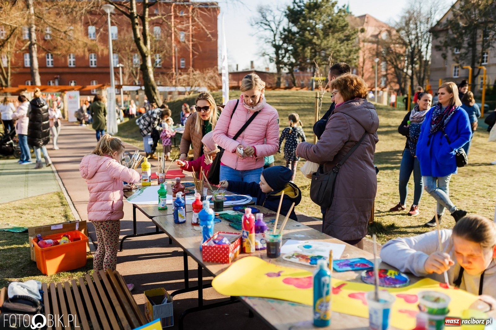 Zdjęcie w galerii na portalu naszraciborz.pl: Powitanie wiosny w Ogródku Jordanowskim [FOTO i WIDEO] wiadomości z regionu