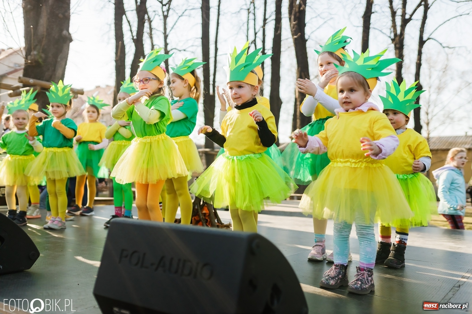 Zdjęcie w galerii na portalu naszraciborz.pl: Powitanie wiosny w Ogródku Jordanowskim [FOTO i WIDEO] wiadomości z regionu