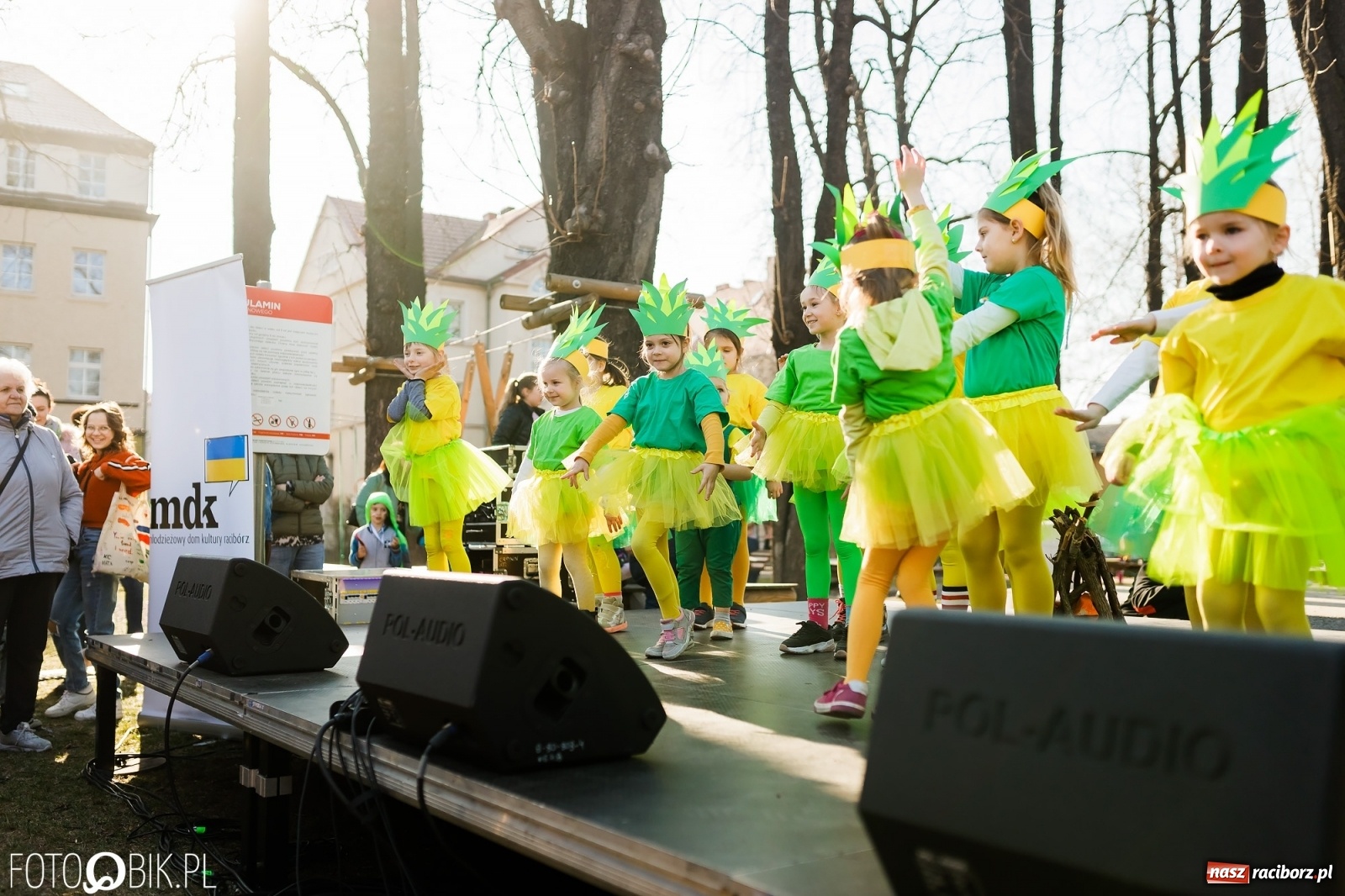 Zdjęcie w galerii na portalu naszraciborz.pl: Powitanie wiosny w Ogródku Jordanowskim [FOTO i WIDEO] wiadomości z regionu