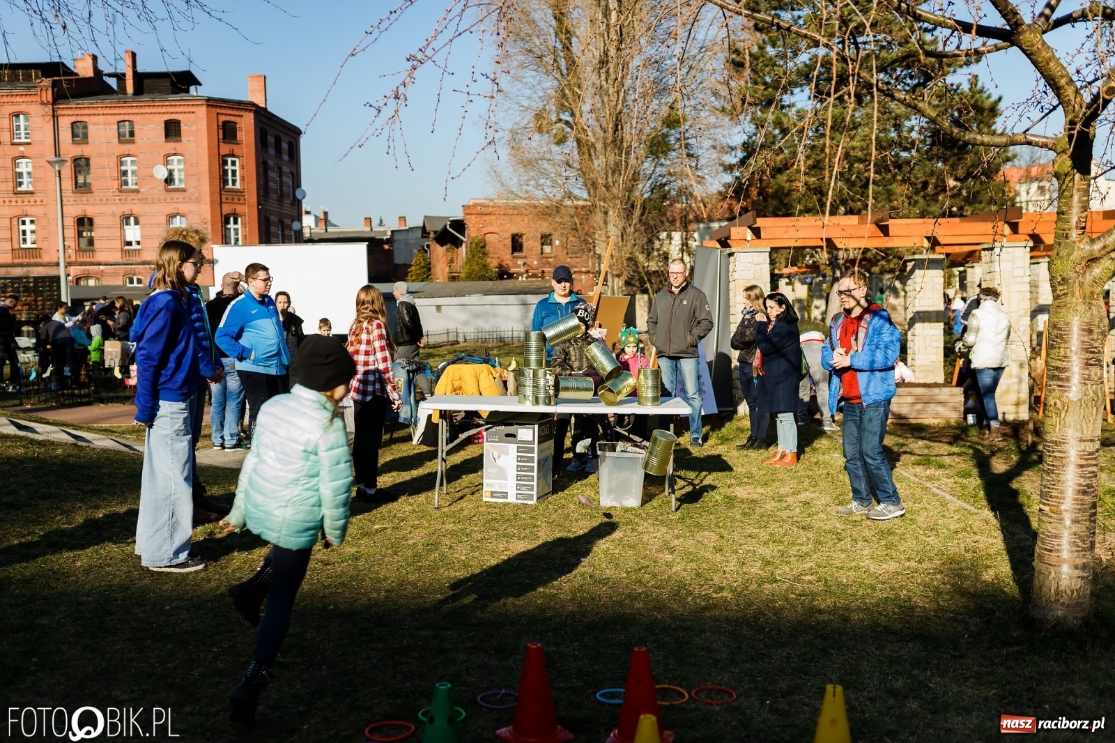 Zdjęcie w galerii na portalu naszraciborz.pl: Powitanie wiosny w Ogródku Jordanowskim [FOTO i WIDEO] wiadomości z regionu