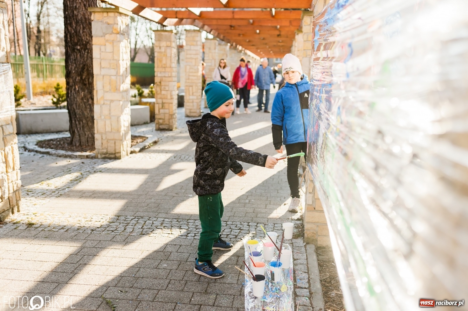 Zdjęcie w galerii na portalu naszraciborz.pl: Powitanie wiosny w Ogródku Jordanowskim [FOTO i WIDEO] wiadomości z regionu