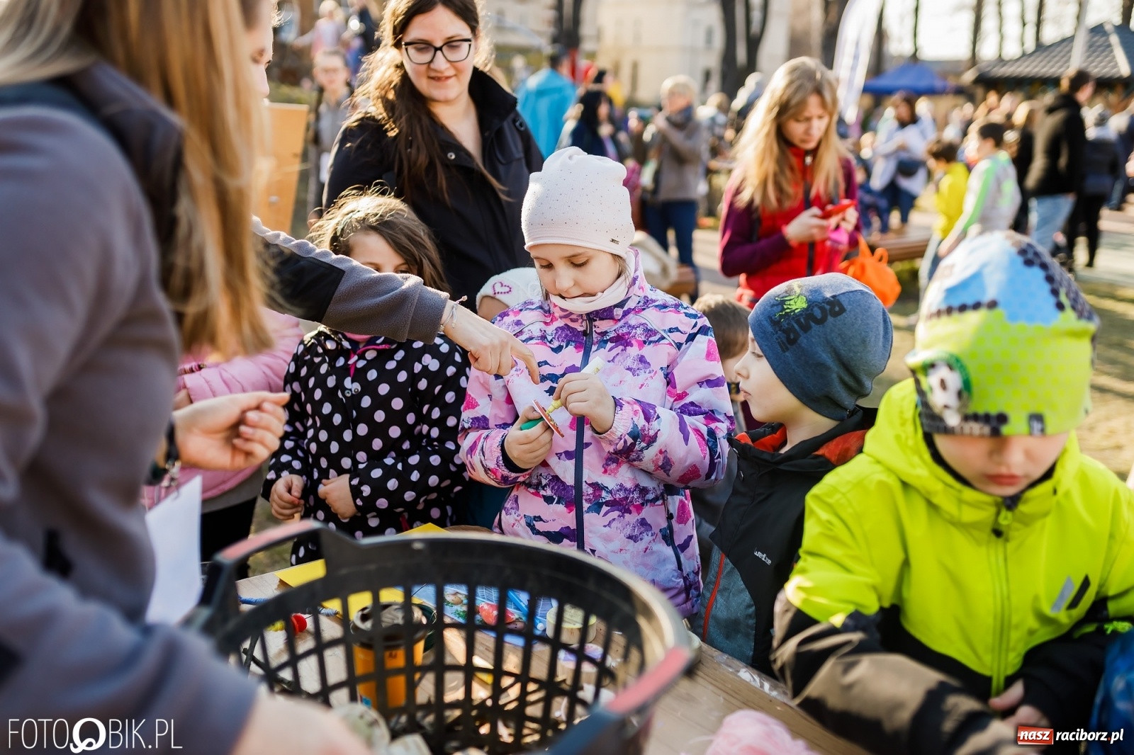 Zdjęcie w galerii na portalu naszraciborz.pl: Powitanie wiosny w Ogródku Jordanowskim [FOTO i WIDEO] wiadomości z regionu