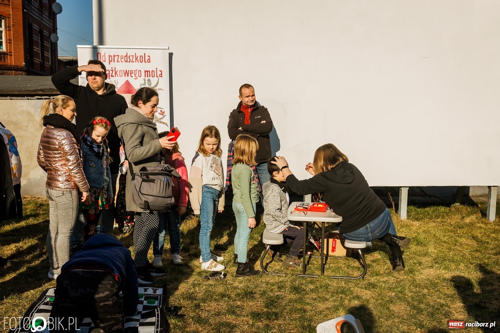 Zdjęcie w galerii na portalu naszraciborz.pl: Powitanie wiosny w Ogródku Jordanowskim [FOTO i WIDEO] wiadomości z regionu