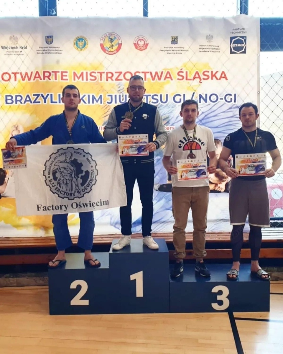 Zdjęcie w galerii na portalu naszraciborz.pl: Sukcesy Łamatorów na mistrzostwach Śląska w Jiu Jitsu wiadomości z regionu