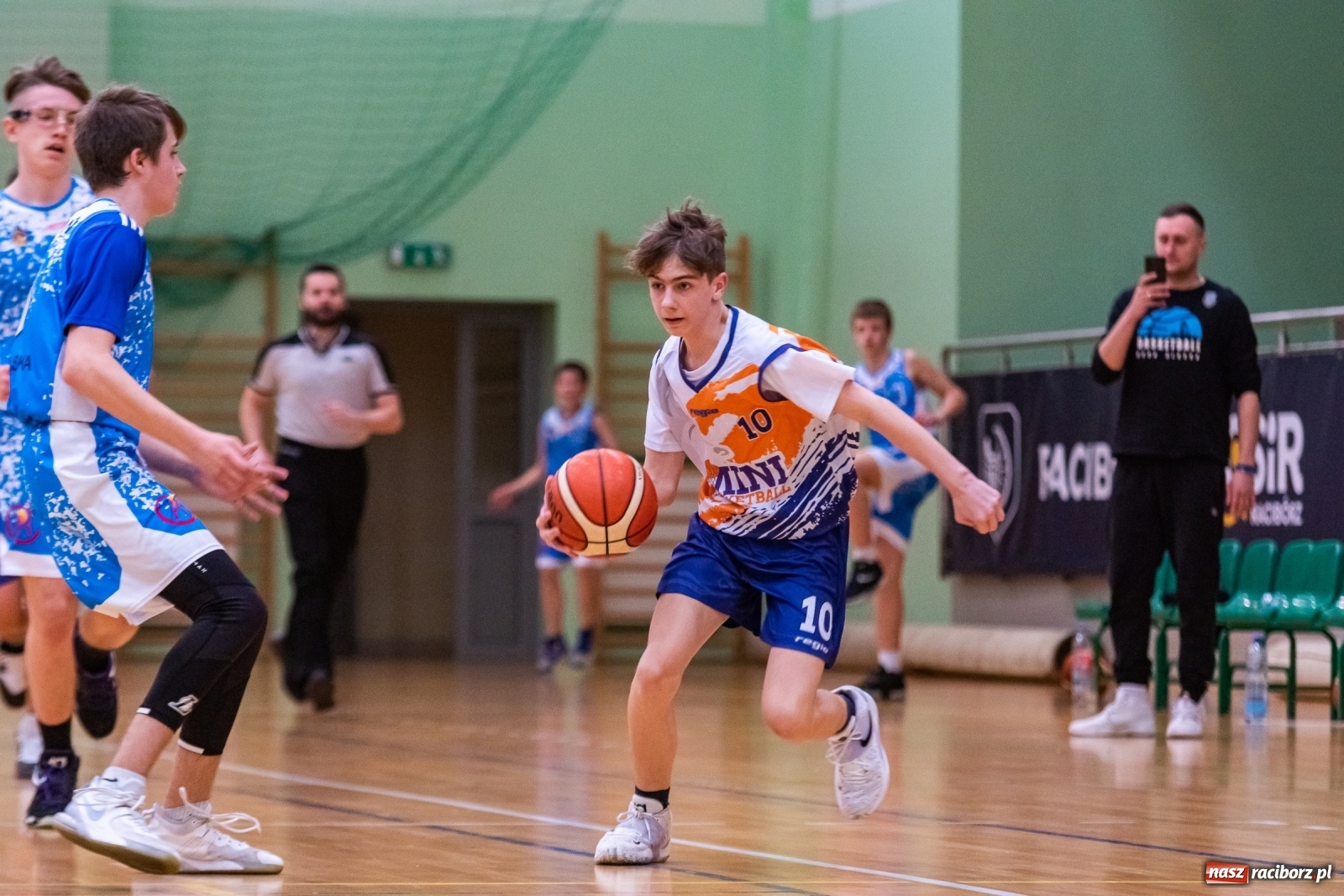 Zdjęcie w galerii na portalu naszraciborz.pl: Dwa oblicza Minibasketball Racibórz [FOTO] wiadomości z regionu
